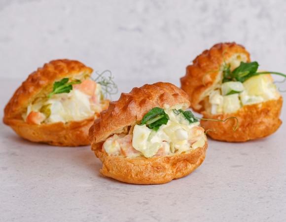 Профитроли с оливье из семги х/к